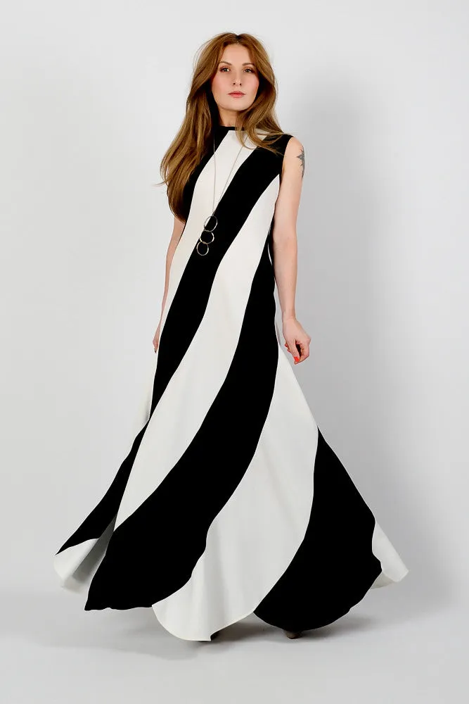 Black & White Swirl Maxi Dress