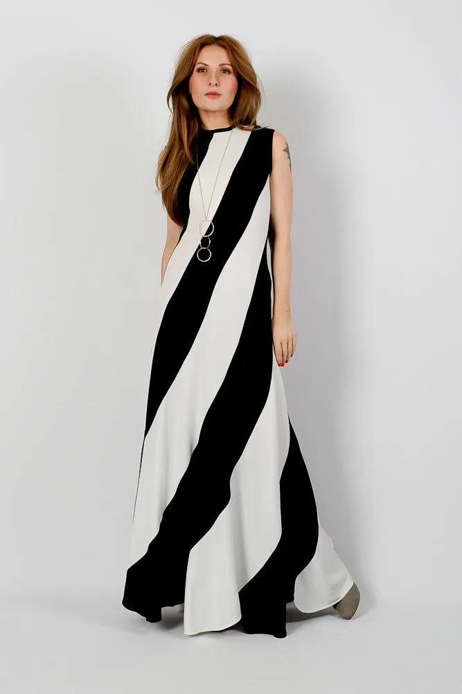 Black & White Swirl Maxi Dress